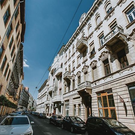 Budapest Folk Apartment 60Sm Spacious And Bright Luaran gambar